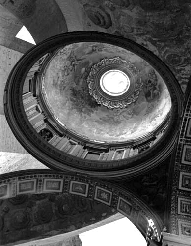 Dome of a baroque church, Rome 2006